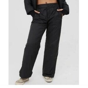Aerie NWT Offline Chillside Snow Pants size Small Black Ski Snow Sledding winter